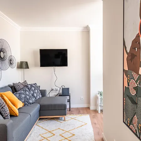 Akicity Santos Lush Apartment Lisbon